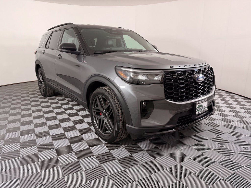 Certified 2025 Ford Explorer ST-Line w/ ST-Line Street Pack AWD/4WD image 5