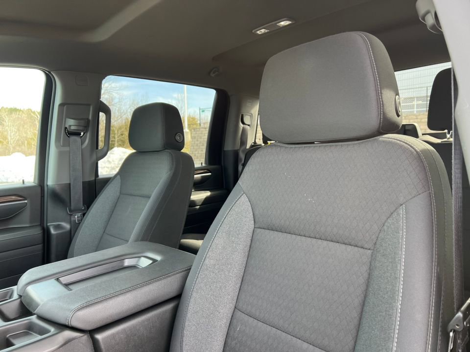 Used 2025 Chevrolet Silverado 2500 LT w/ Convenience Package image 19