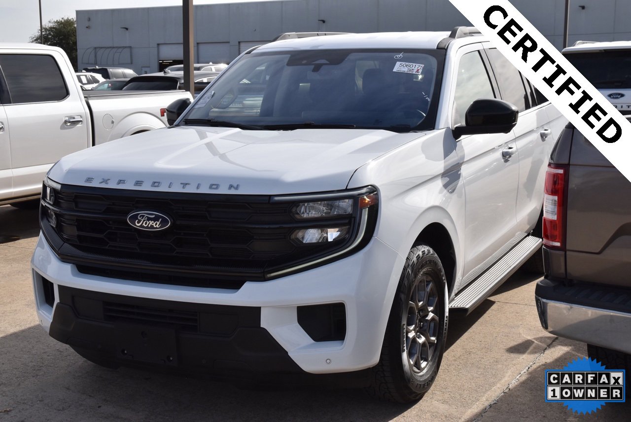Certified 2025 Ford Expedition Active image 2