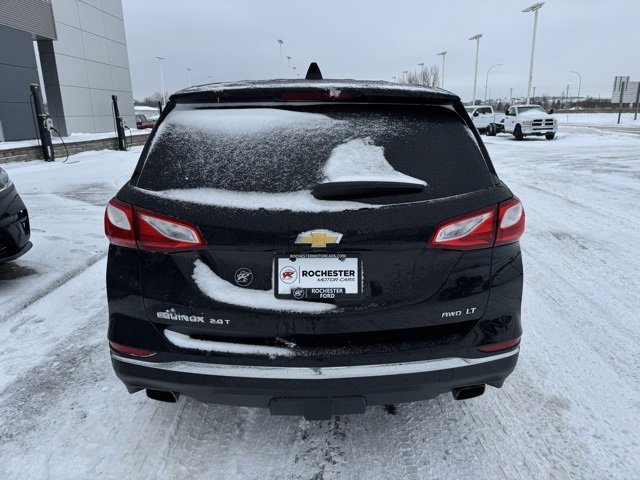 Used 2018 Chevrolet Equinox LT image 2