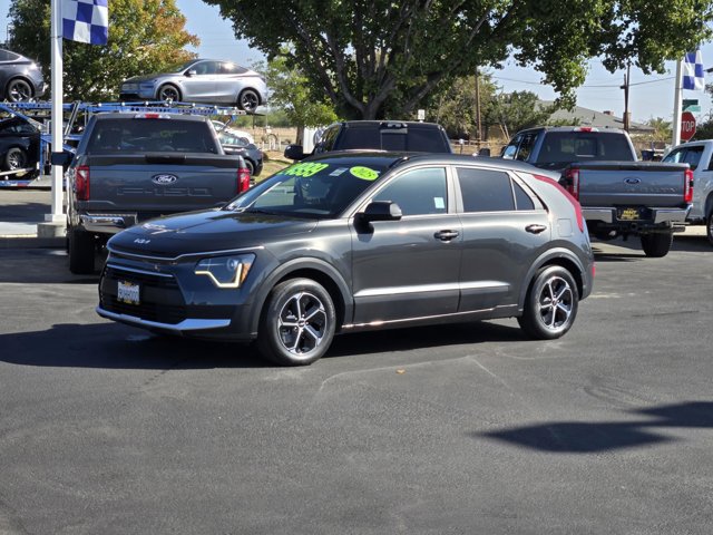 Used 2025 Kia Niro LX FWD image 6