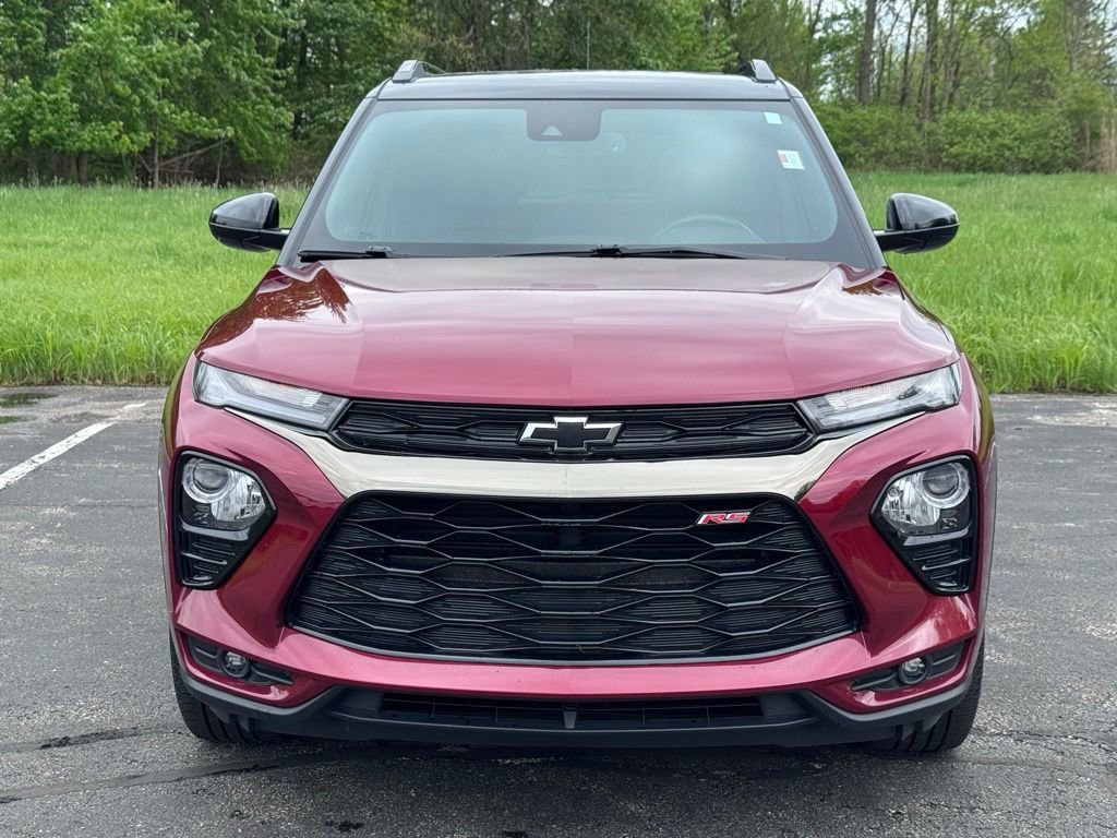 Used 2023 Chevrolet TrailBlazer RS w/ Sun and Liftgate Package AWD/4WD image 3