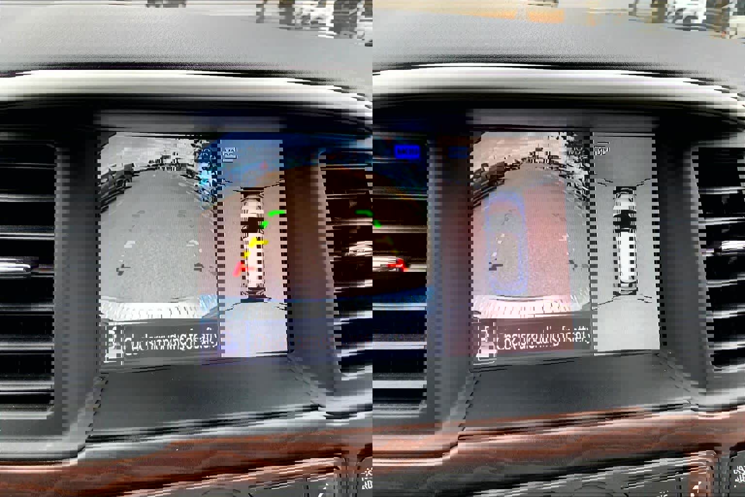 Used 2019 Nissan Pathfinder Platinum image 26