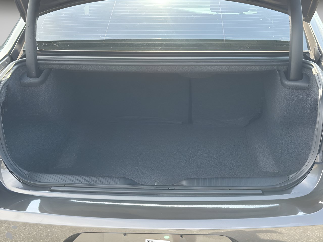 Used 2022 Dodge Charger GT w/ Plus Group RWD image 8