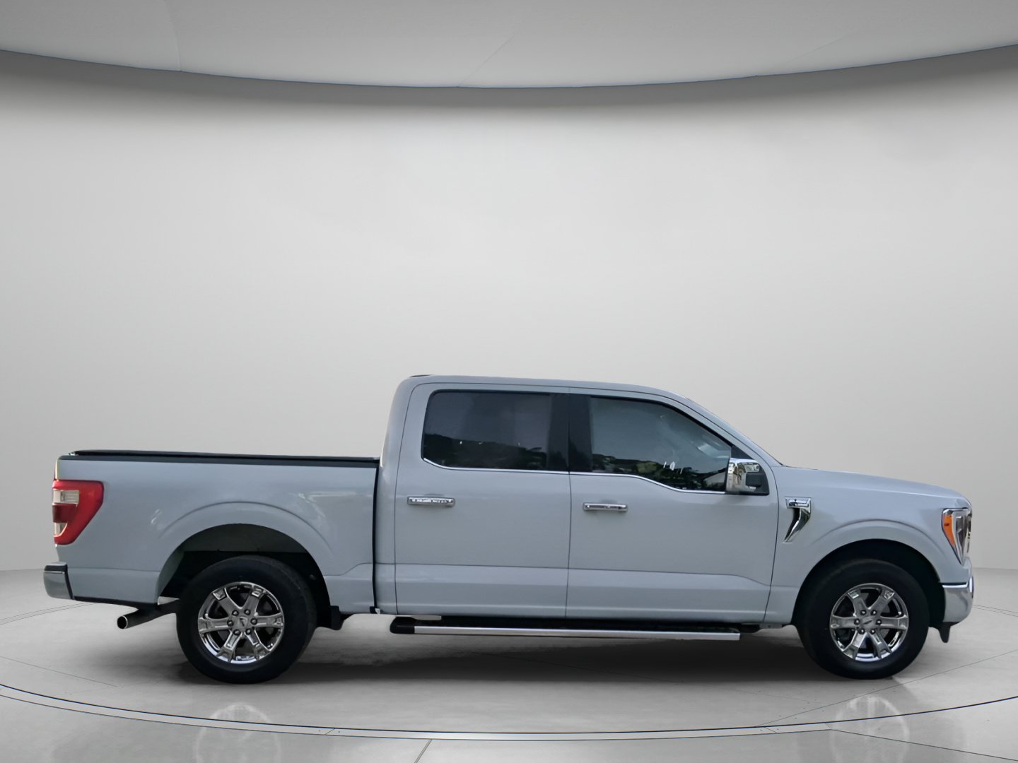 Certified 2023 Ford F150 Lariat RWD image 32