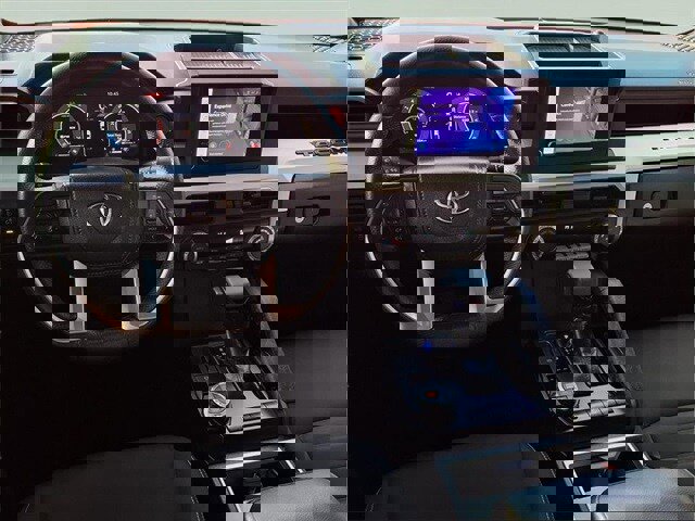 Used 2024 Toyota Tacoma TRD Off-Road image 12