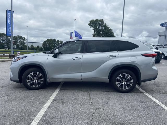 Used 2020 Toyota Highlander XLE FWD image 6