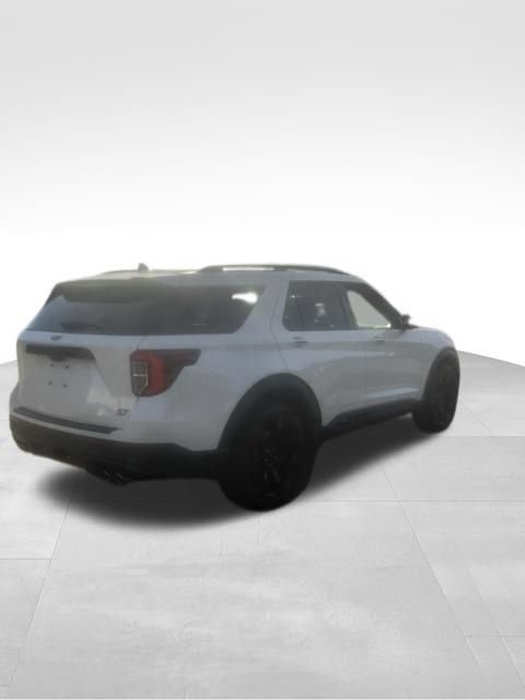 Certified 2023 Ford Explorer ST w/ Equipment Group 401A AWD/4WD image 6