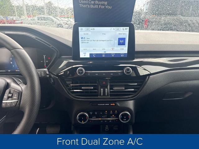 Certified 2025 Ford Escape ST-Line Select AWD/4WD image 17