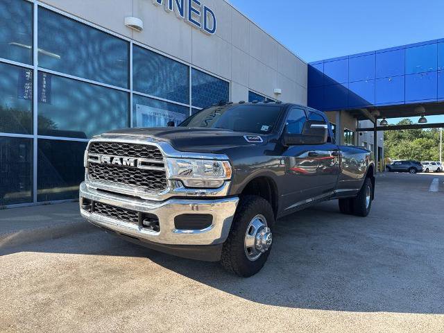 Used 2023 RAM 3500 Tradesman AWD/4WD image 4