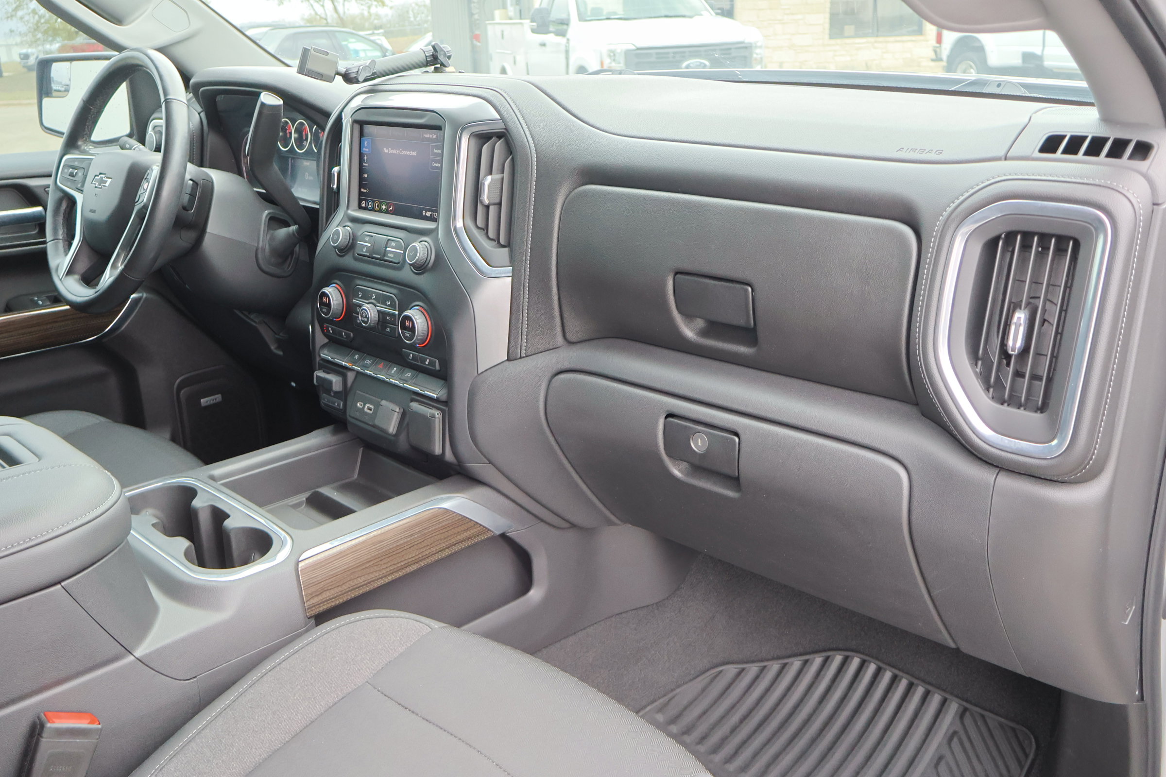 Used 2020 Chevrolet Silverado 1500 RST w/ Texas Edition image 39