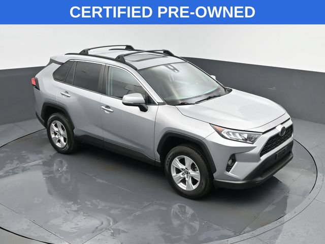 Used 2019 Toyota RAV4 XLE w/ All Weather Liner Package AWD/4WD image 18