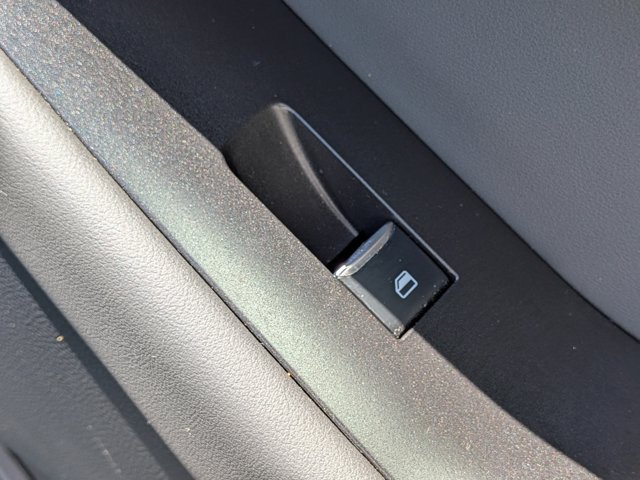 Certified 2025 Ford Explorer Active RWD image 38