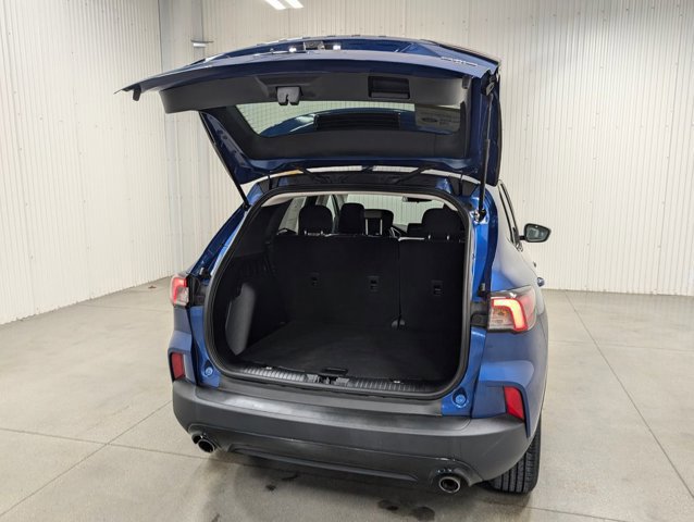 Certified 2022 Ford Escape SE w/ SE Sport Appearance Package image 8