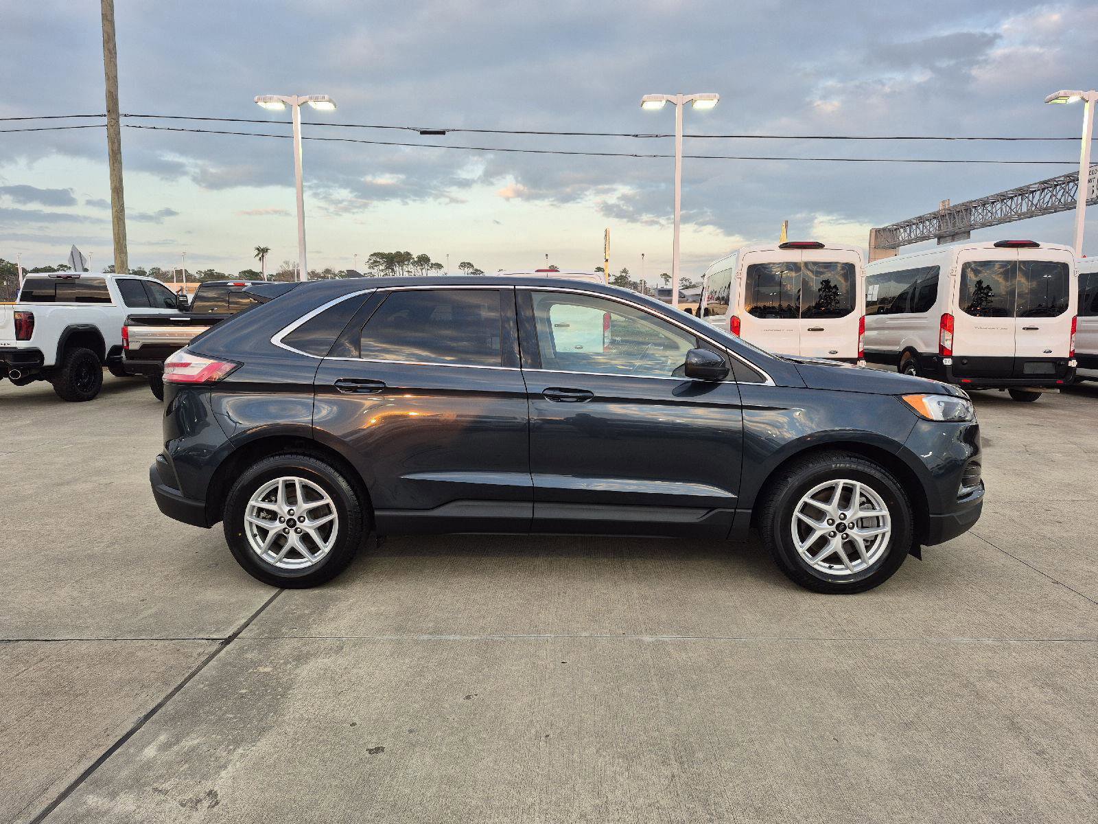 Certified 2024 Ford Edge SEL image 6