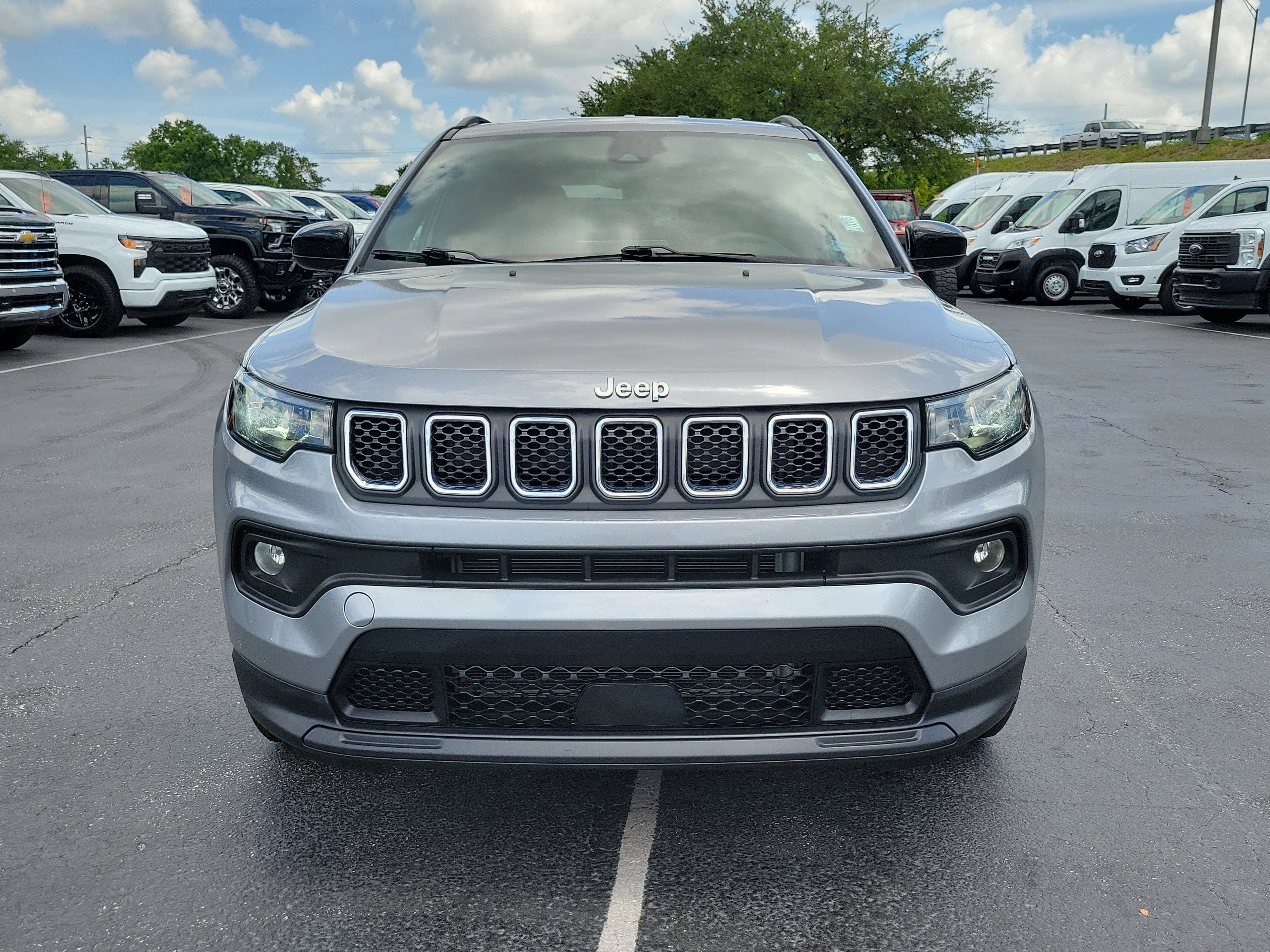Used 2024 Jeep Compass Latitude AWD/4WD video 2