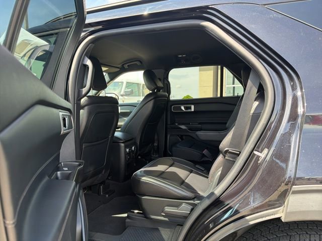 Certified 2020 Ford Explorer XLT w/ Equipment Group 202A AWD/4WD image 12