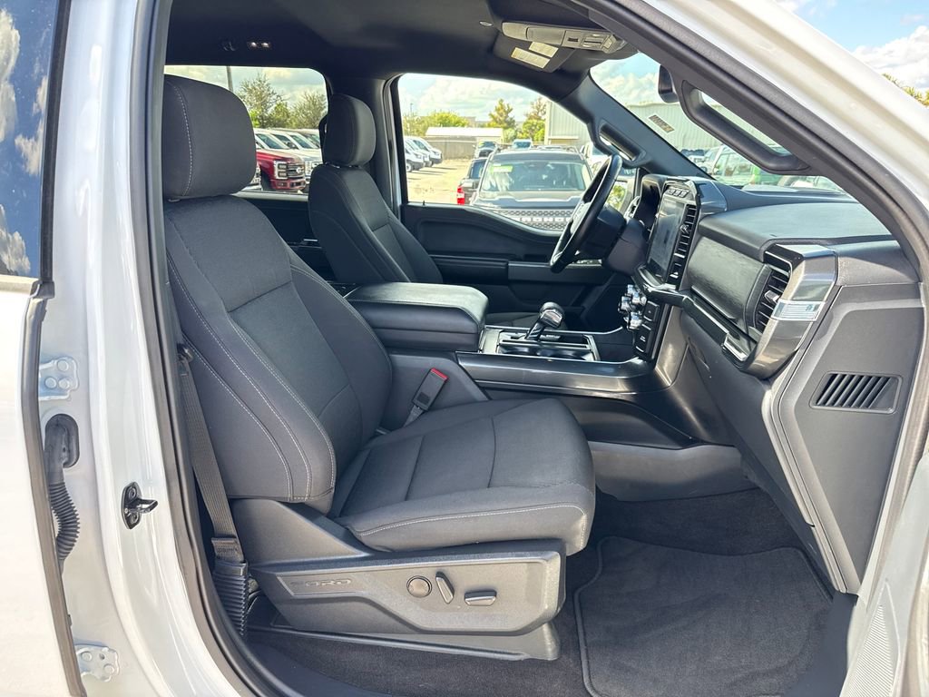 Certified 2022 Ford F150 XLT w/ Equipment Group 302A High image 27