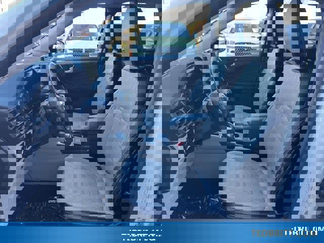 Certified 2024 Ford Escape Platinum w/ Premium Technology Package image 25