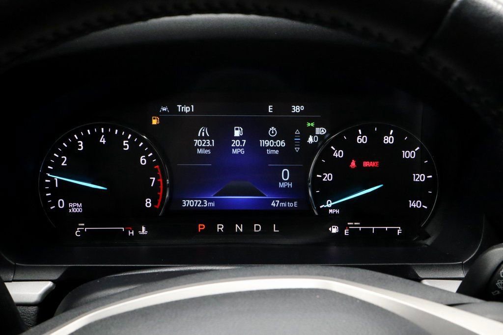 Certified 2022 Ford Explorer XLT w/ Equipment Group 202A image 28