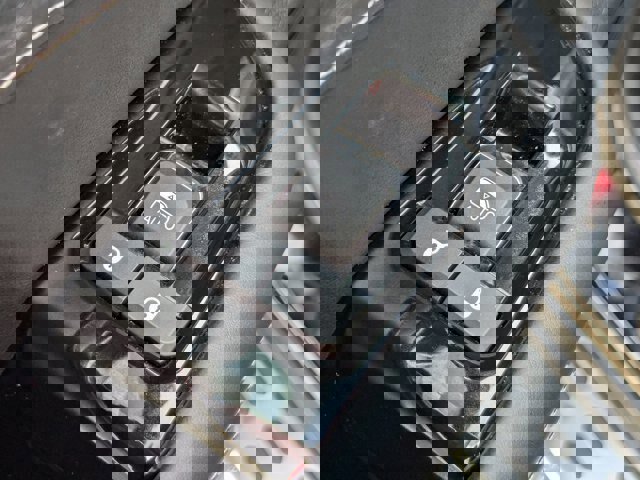 Used 2023 Jeep Grand Cherokee L Overland w/ Luxury Tech Group IV image 32