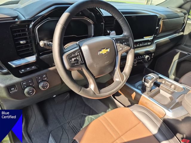 Used 2024 Chevrolet Silverado 1500 High Country w/ High Country Premium Package AWD/4WD image 16