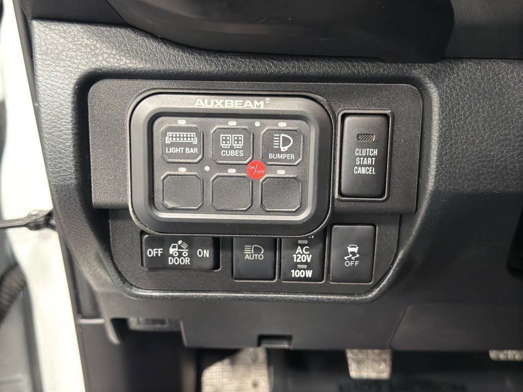 Used 2021 Toyota Tacoma TRD Off-Road image 12