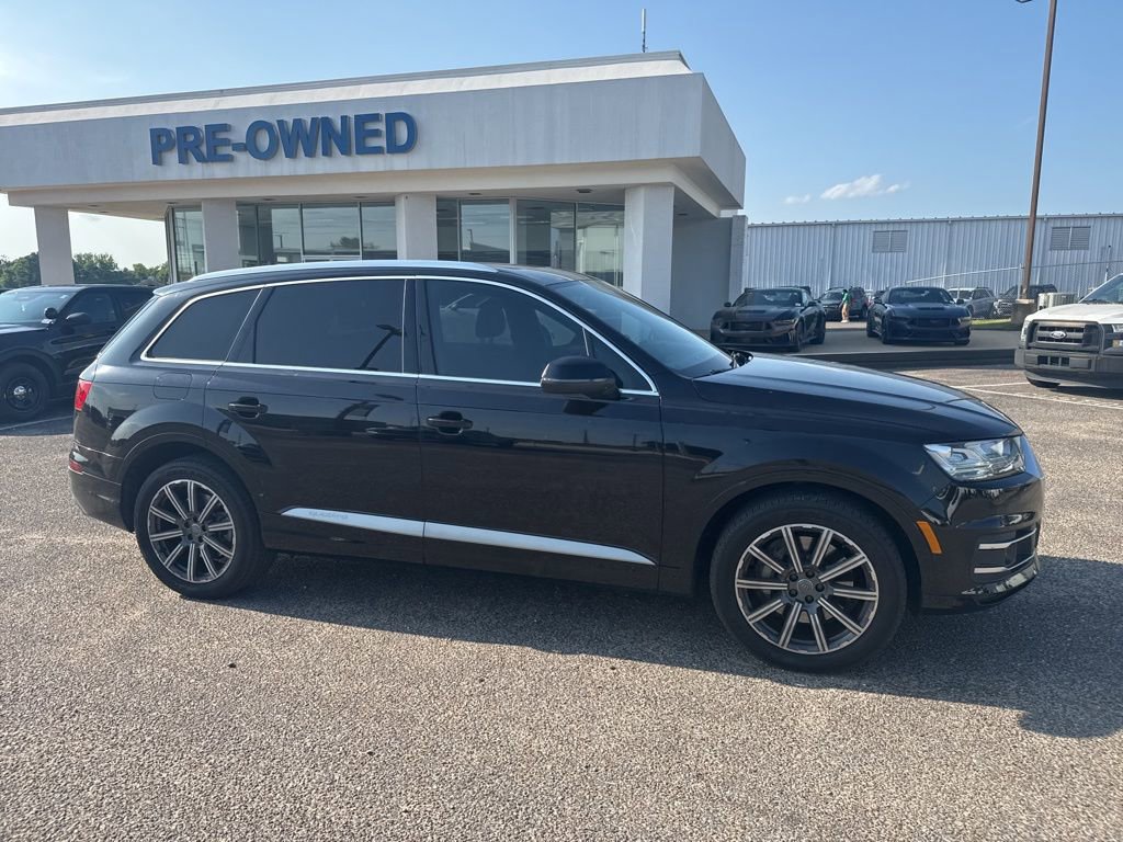 Used 2018 Audi Q7 2.0T Premium Plus w/ Premium Plus Package AWD/4WD image 12