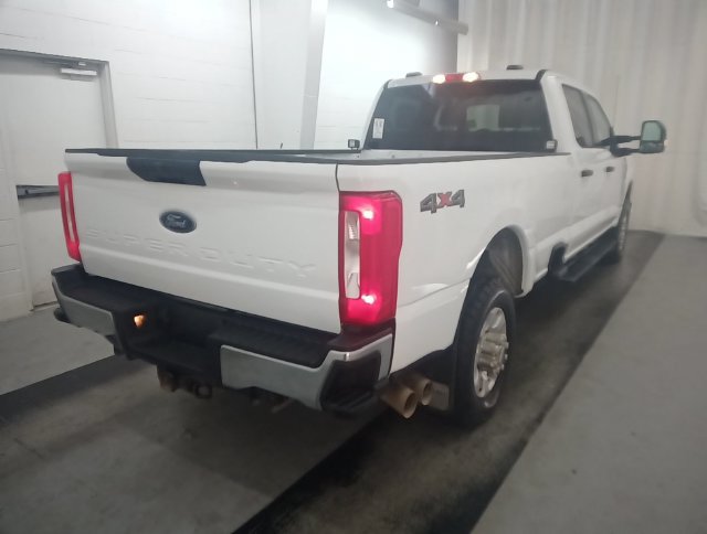 Certified 2024 Ford F350 XLT AWD/4WD image 4