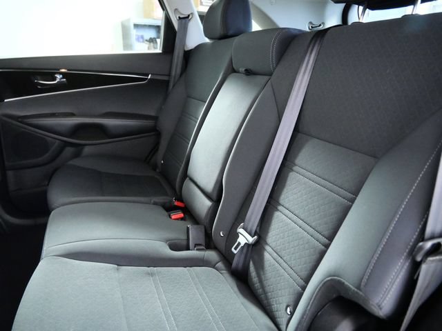 Used 2017 Kia Sorento AWD w/ LX Convenience Package image 13