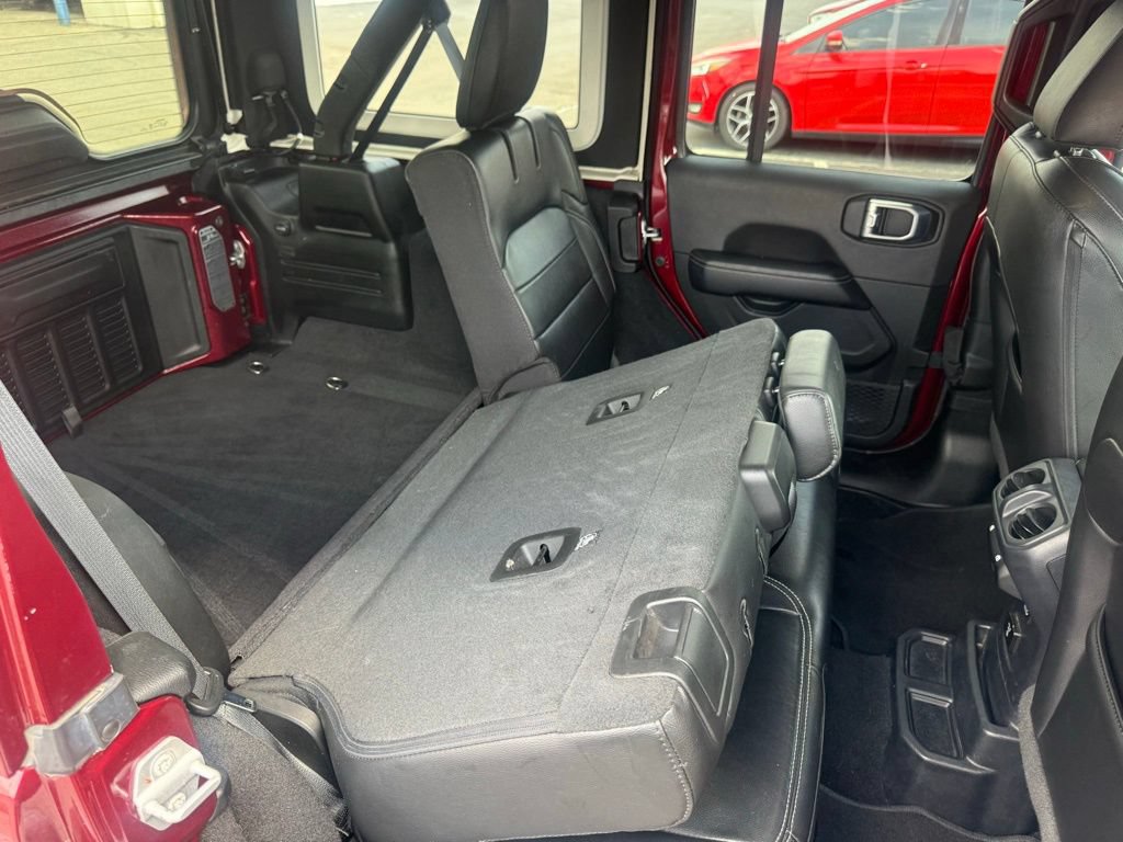 Used 2021 Jeep Wrangler Unlimited Sahara w/ Cold Weather Group AWD/4WD image 64