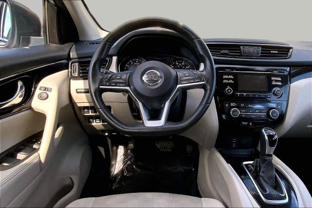 Used 2018 Nissan Rogue Sport SV w/ SV All-Weather Package AWD/4WD image 6