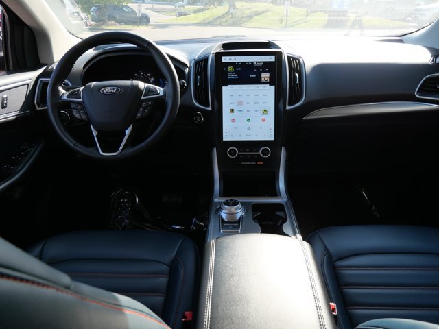 Certified 2024 Ford Edge SEL w/ Sport Appearance Package AWD/4WD image 18
