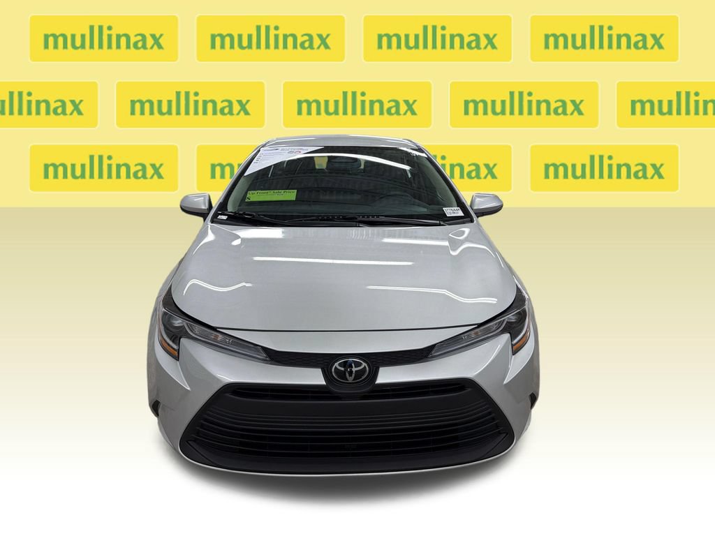 Used 2026 Toyota Corolla LE FWD image 15