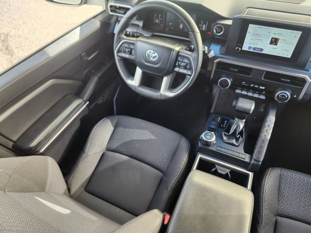 Used 2025 Toyota 4Runner SR5 AWD/4WD image 12