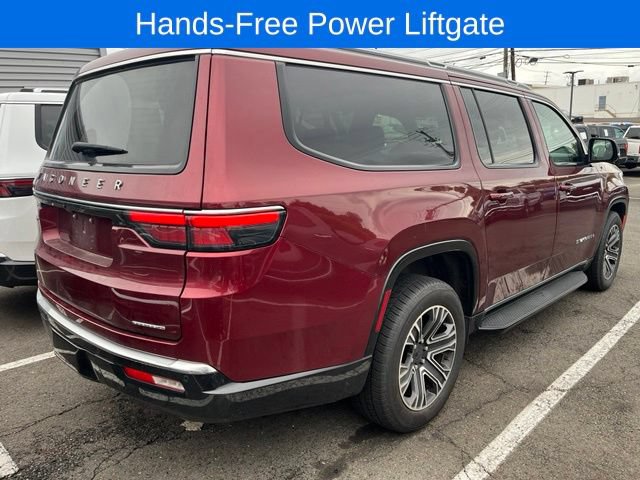 Used 2024 Jeep Wagoneer L Series II w/ Flexible Seating Group AWD/4WD image 5