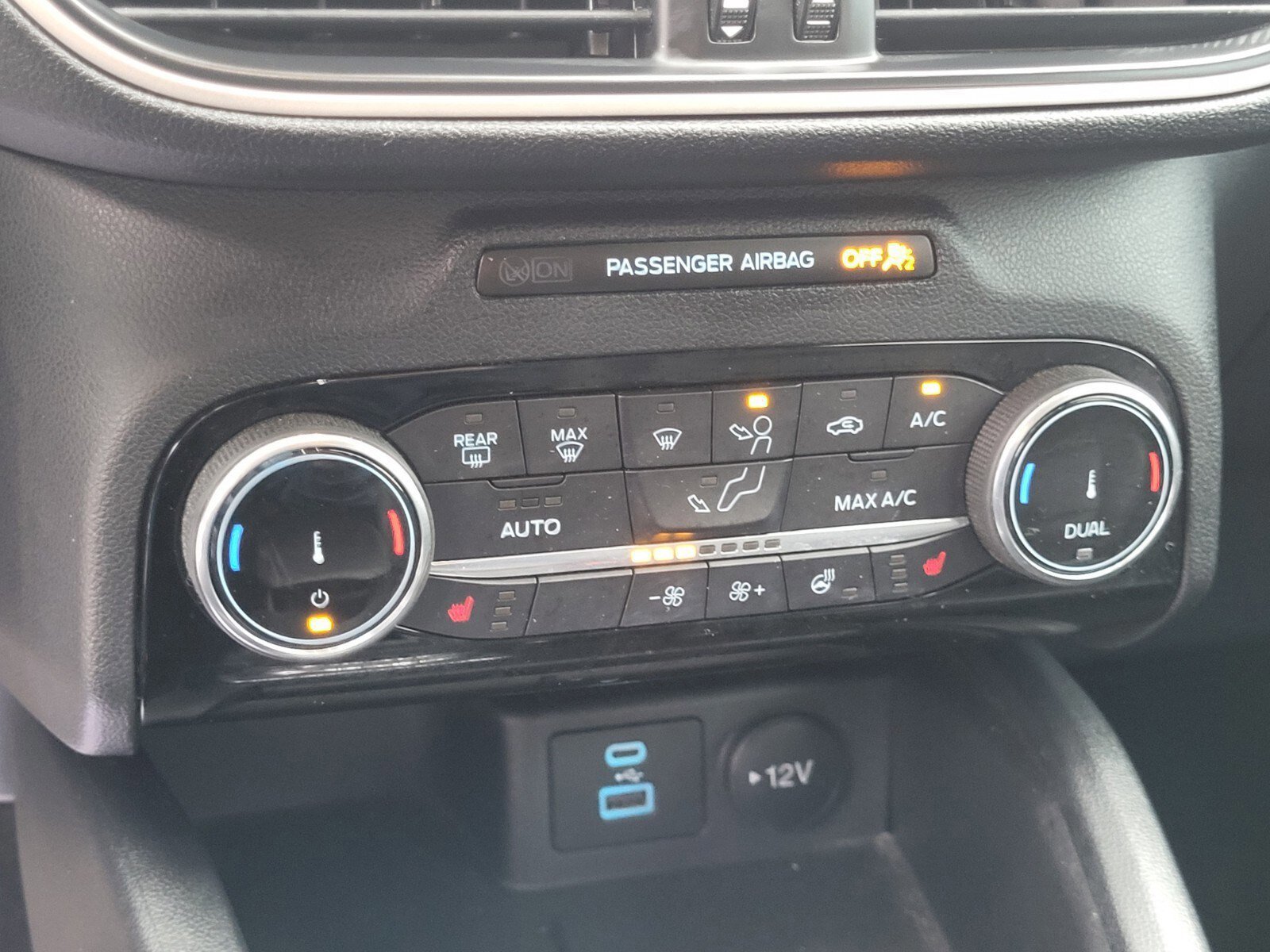 Certified 2022 Ford Escape SEL image 23