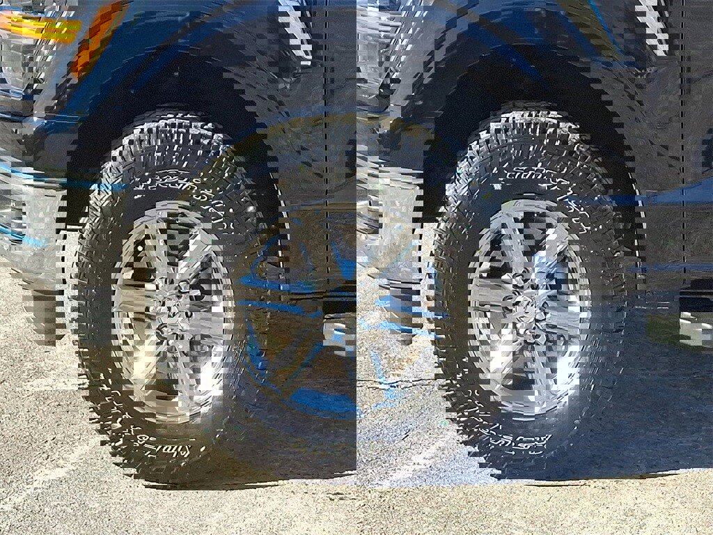 Certified 2025 Ford F150 XLT w/ Equipment Group 302A MID image 8