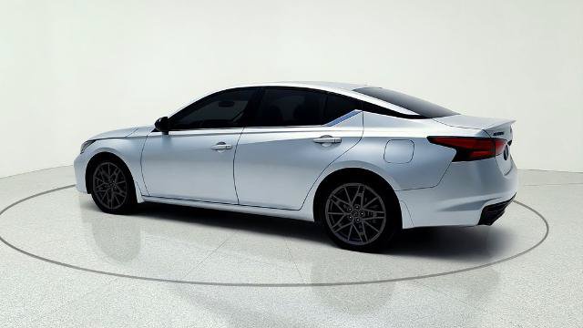 Used 2023 Nissan Altima 2.0 SR FWD image 5