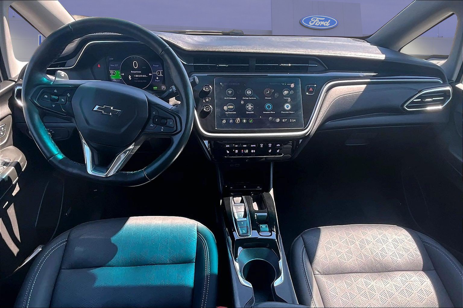Used 2023 Chevrolet Bolt LT w/ Infotainment Package FWD image 7