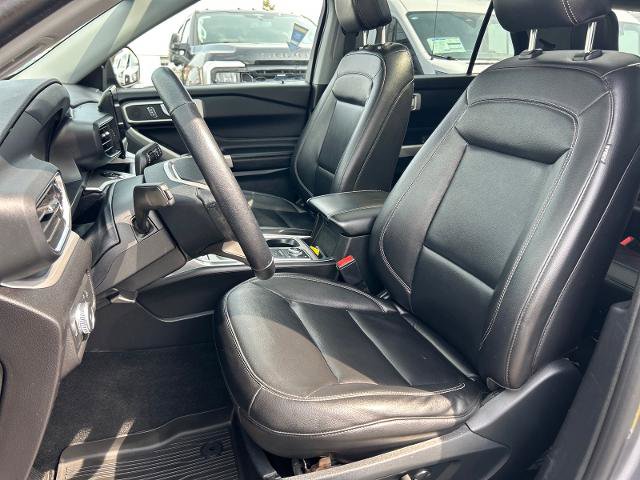 Certified 2021 Ford Explorer XLT w/ Equipment Group 202A image 10