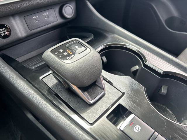 Used 2025 Nissan Rogue SV AWD/4WD image 27