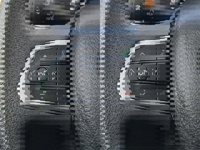 Used 2023 Jeep Compass Sport image 19