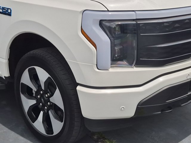 Certified 2025 Ford F150 Lightning Platinum AWD/4WD image 10