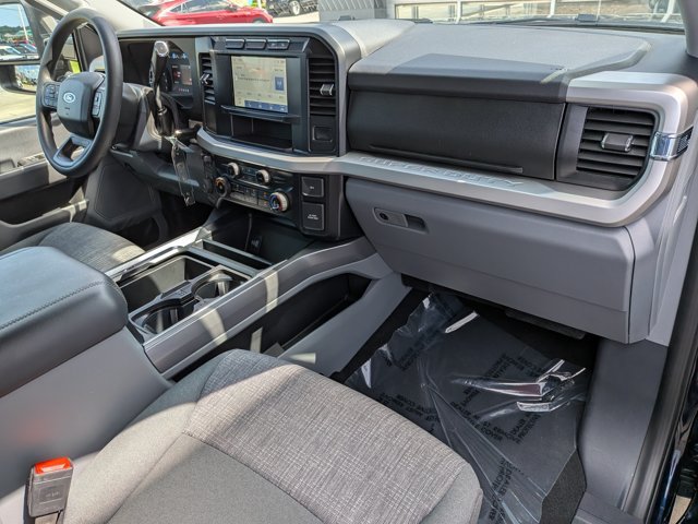 Certified 2024 Ford F250 XLT w/ FX4 Off-Road Package AWD/4WD image 37