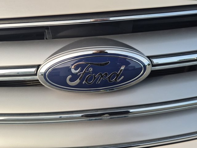 Certified 2017 Ford Edge SEL w/ Equipment Group 201A AWD/4WD image 37