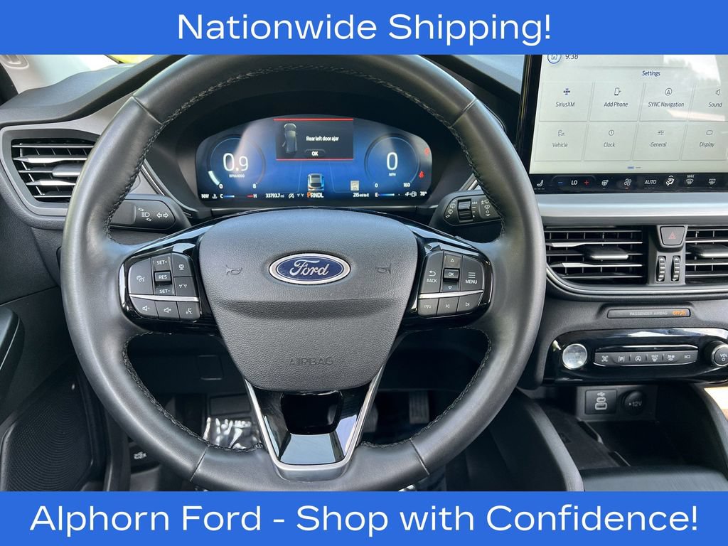 Certified 2024 Ford Escape Platinum AWD/4WD image 10