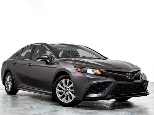 Used 2024 Toyota Camry SE FWD image 1