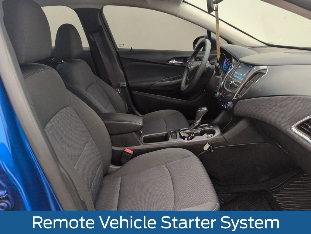 Used 2017 Chevrolet Cruze LT w/ Convenience Package image 16