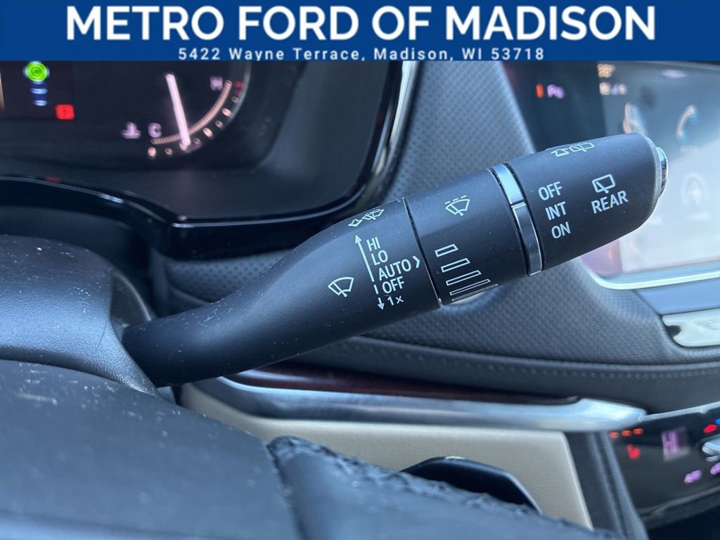 Used 2019 Cadillac XT5 Luxury image 31